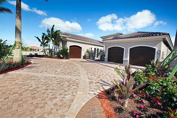 Best Interlocking Driveway Pavers  in Cleburne, TX