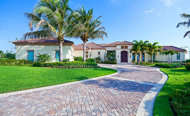 Best Professional Driveway Pavers  in Cleburne, TX